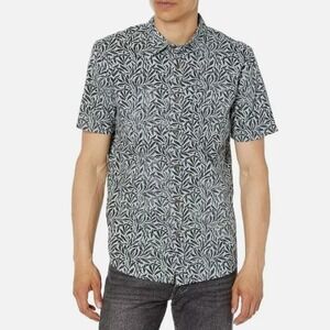 Volcom Mens Short Sleeve Button Up Shirt Classic Fit Leaf‎ Print Size M